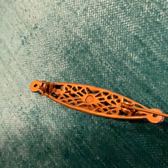 Beautiful antique gf filigree antique broach - amethyst and emerald (?) - Picture 5 of 7